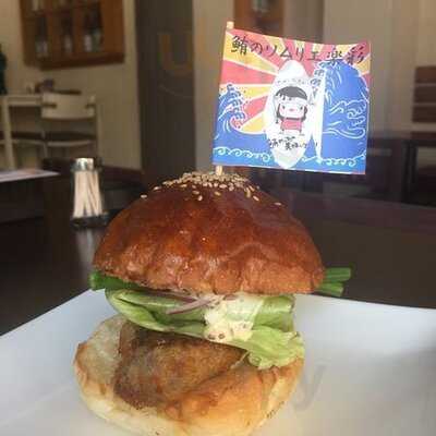 鮪とおばんざいの店 楽彩