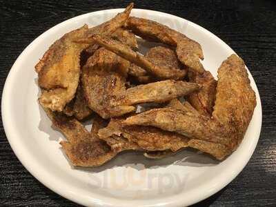 世界の山ちゃん 本町店