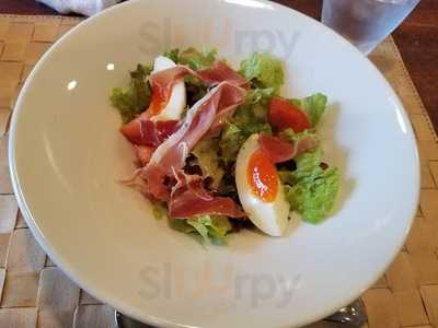 Petit Restaurantt. H