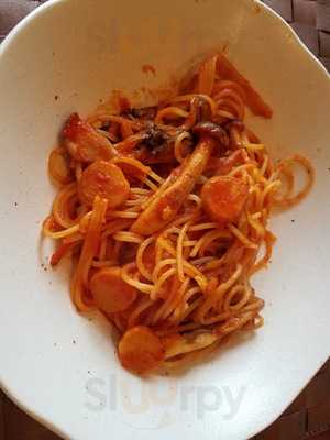 Petit Restaurantt. H