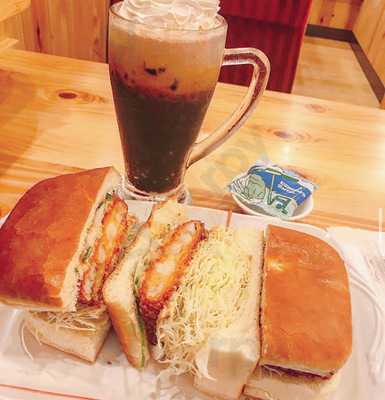 コメダ珈琲店 栄五丁目店