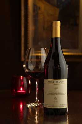 Wine Bar ”beagle. ”