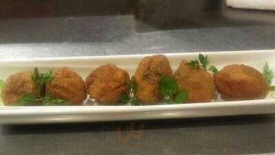 オステリアイルフォルノ