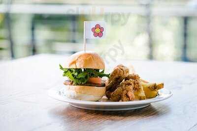 Cafe&diner Flowers 中之島バンクス