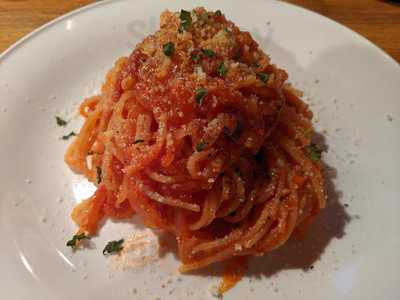 トラットリア ノイ