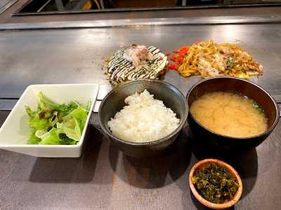 鉄板焼もんじゃ焼 ひいろ