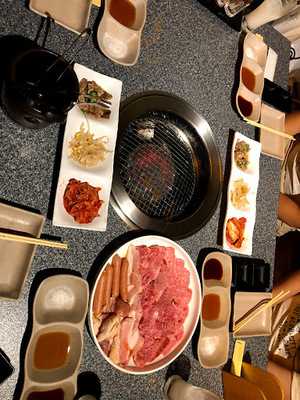 黒毛和牛 焼肉 善 なんば千日前