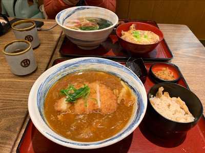 揚げ舘　丼丼亭　天満橋京阪パナンテ店