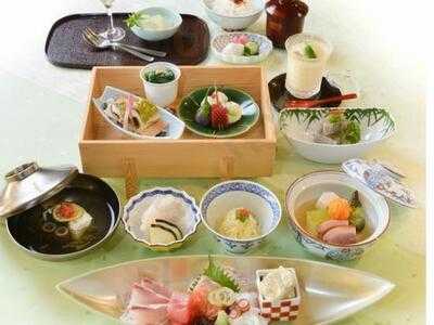 和食レストラン 栄寿庵
