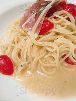 イタリア食堂おいり