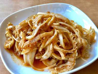 四川麻辣牛肉麺