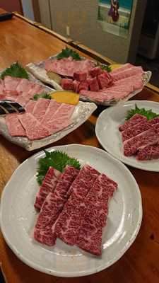 勇麻衣屋 十三店