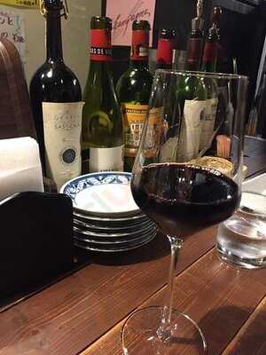 ワインとチーズのbarヴァンジュ