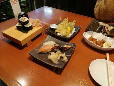 や台ずし 塚本駅前町