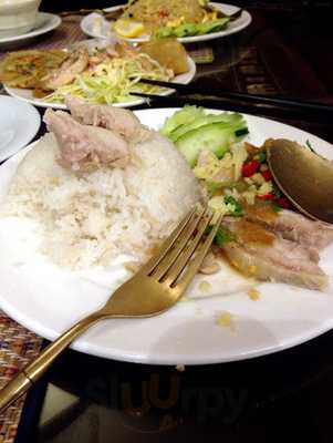 タイ料理専門店tai Thai堺筋本町店