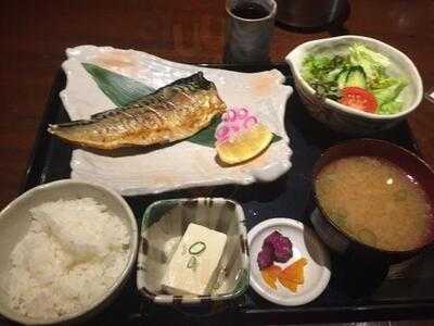 まごころ料理とお酒 あじみ