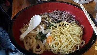つけ鴨うどん 鴨錦 中央市場店