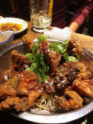 大衆炭火やきとん ぶった お初天神店