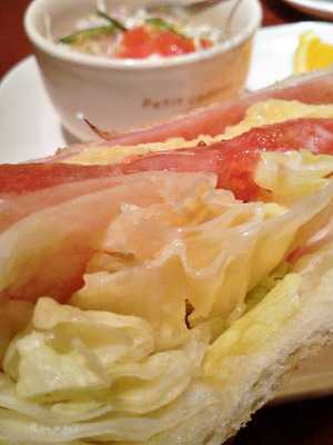 サンカフェ 西中島店