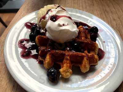 トラジャコーヒー 富国生命ビル店