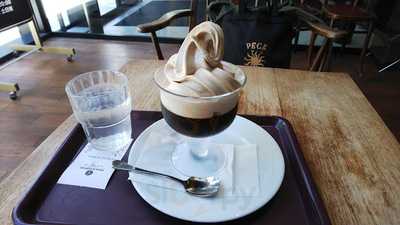 トラジャコーヒー 富国生命ビル店