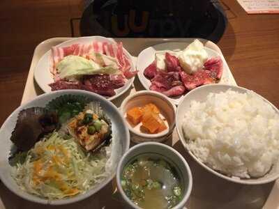 黒毛和牛 炭火焼肉 太龍館 本町