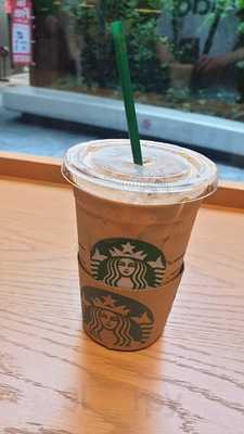 スターバックスコーヒー エディオンなんば店