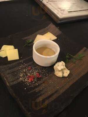 原価ビストロ チーズ＋