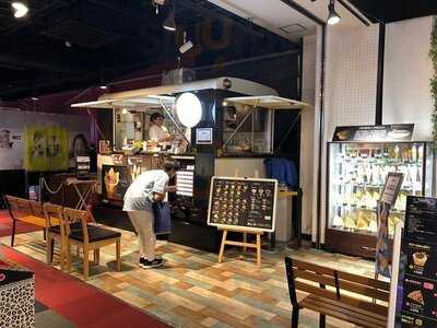 Momi & Toy's Namco 梅田店