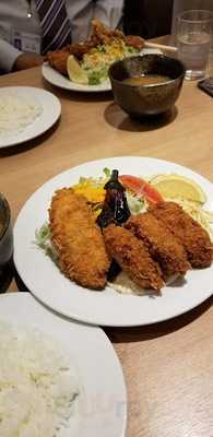 キッチンジロー Opbツイン21店