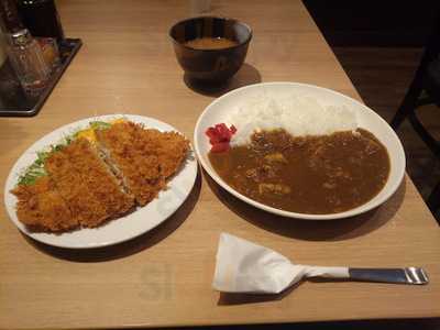 キッチンジロー Opbツイン21店