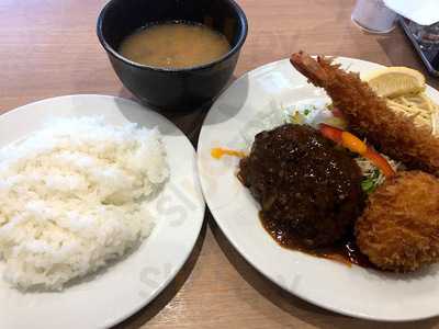 キッチンジロー Opbツイン21店