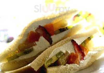 ファミーユ　福島店