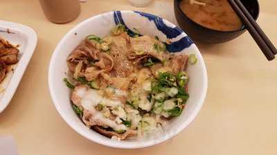 松屋 谷町九丁目店