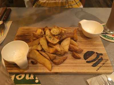 Burger Products 関目店