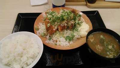 かつや　本町通店