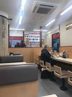 かつや　本町通店