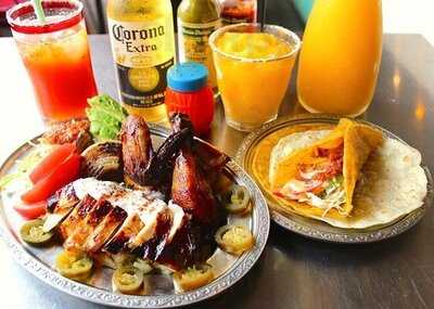 墨国回転鶏料理　福島高架下店