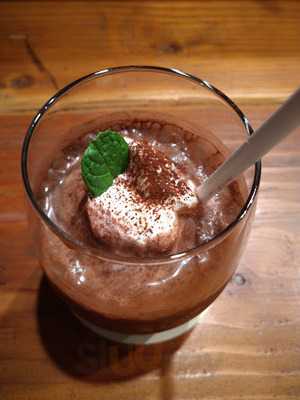 Cocoa Shop Akai Tori