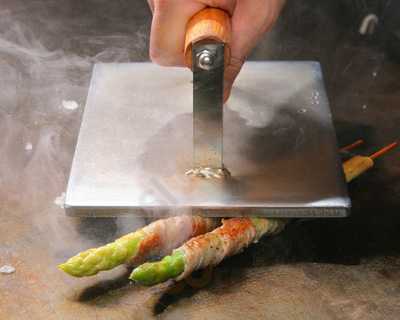 鉄板串焼酒場 赤羽家