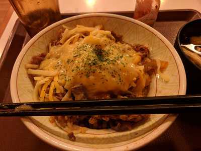 すき家 京阪天満橋駅西店