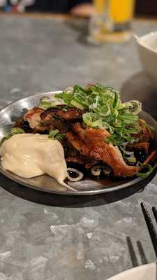 京橋東応援団 大分からあげと鉄板焼 勝男