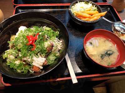 焼鳥酒場 とりくら