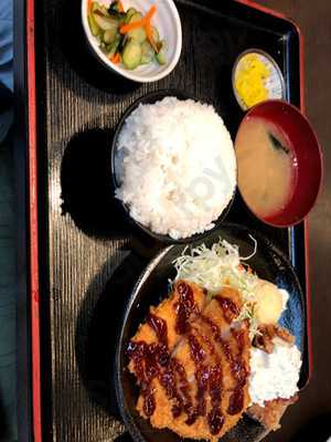 焼鳥酒場 とりくら