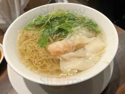 羽根つき焼き小龍包 鼎’s 堺筋本町店