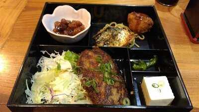 ダイニング酒場 とまり木