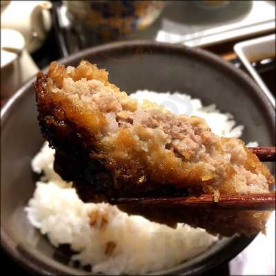 もつ鍋とビオワイン ぼん