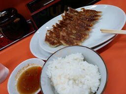 手作り餃子専門店 丸正