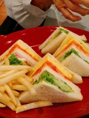 ラ クレアシオン ドゥ グーテ