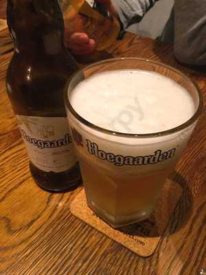 炭火焼ソーセージ酒場salumeria